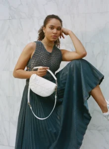 202201_W_DKOBAYASHIRITCH_BGN_CAZ_ECG_03-600x819