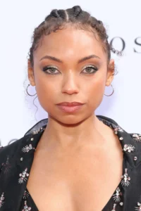 LB20230423_LBROWNING_DAILYFRONTROW_CAZ_01-scaled